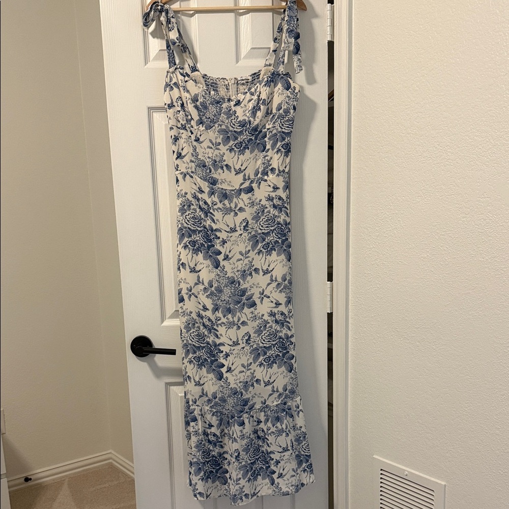 Reformation Nikita Tie Strap Midi Dress in Pompadour Blue Floral - Picture 7 of 9